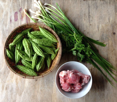 lam ngay canh kho qua nau voi suon thom ngon 1