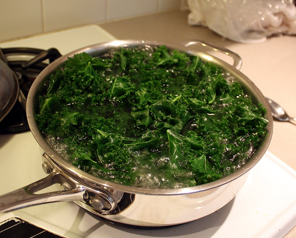 Cải xoăn kale luộc